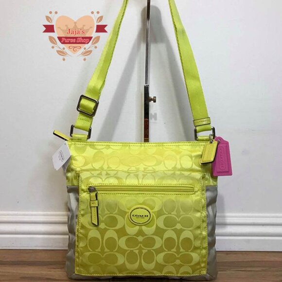 Coach Handbags - 💛Coach Signature Nylon Bag💛